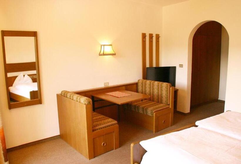 ファミリールーム, Panoramapension Etschblick