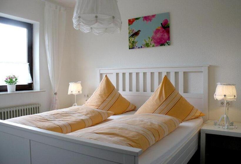 דירת קומפורט חדר שינה 1, Kastanienhof Apartment