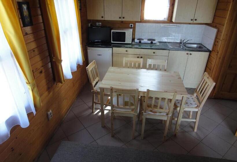 ３ベッドルームスタンダードバンガロー, Sárberki Horgásztó