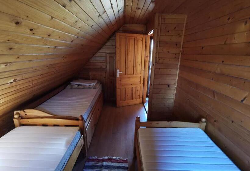 ３ベッドルームスタンダードバンガロー, Sárberki Horgásztó