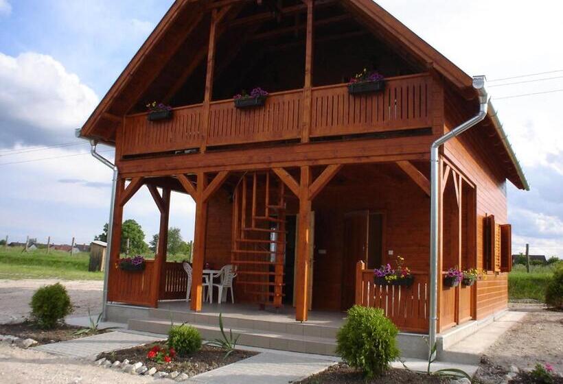 テラス付きスタンダードワンルーム, Sárberki Horgásztó