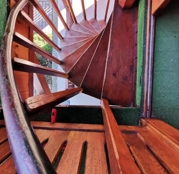 バルコニー付き１ベッドルームアパートメント, Sárberki Horgásztó