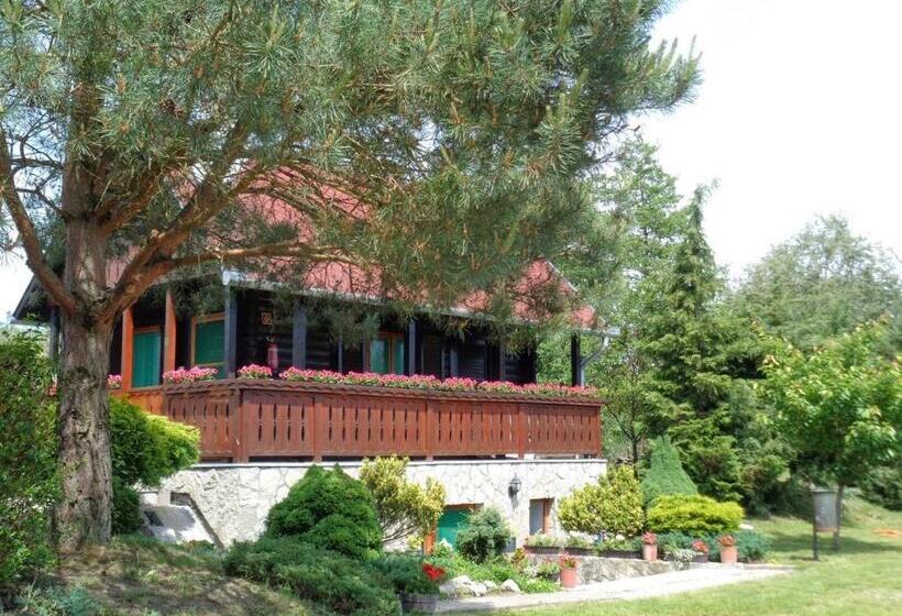 バルコニー付スタンダードバンガロー, Sárberki Horgásztó