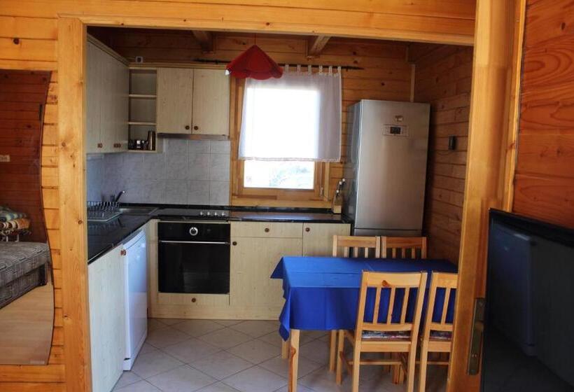 スーペリアーバンガロー, Sárberki Horgásztó