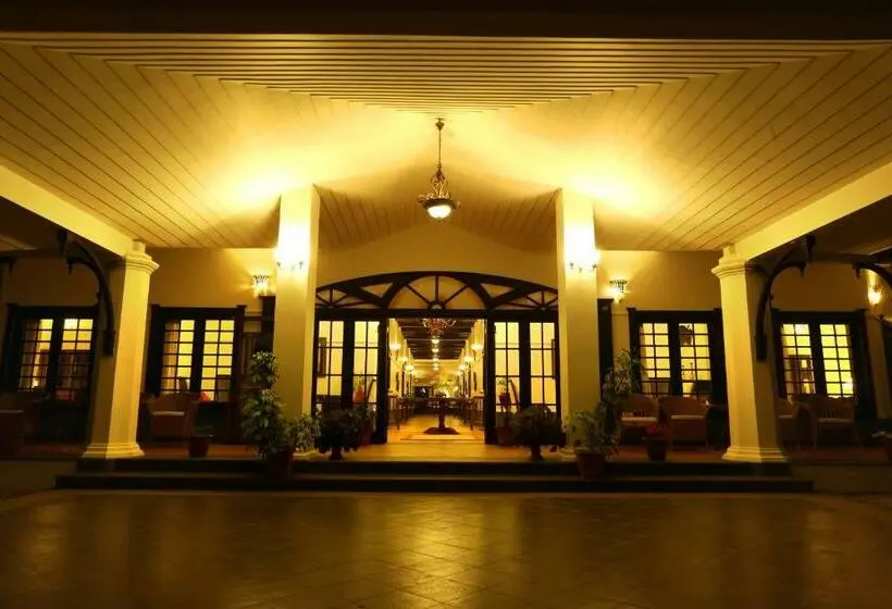 スタンダードバンガロー, Parisons Plantation Experiences By Abad
