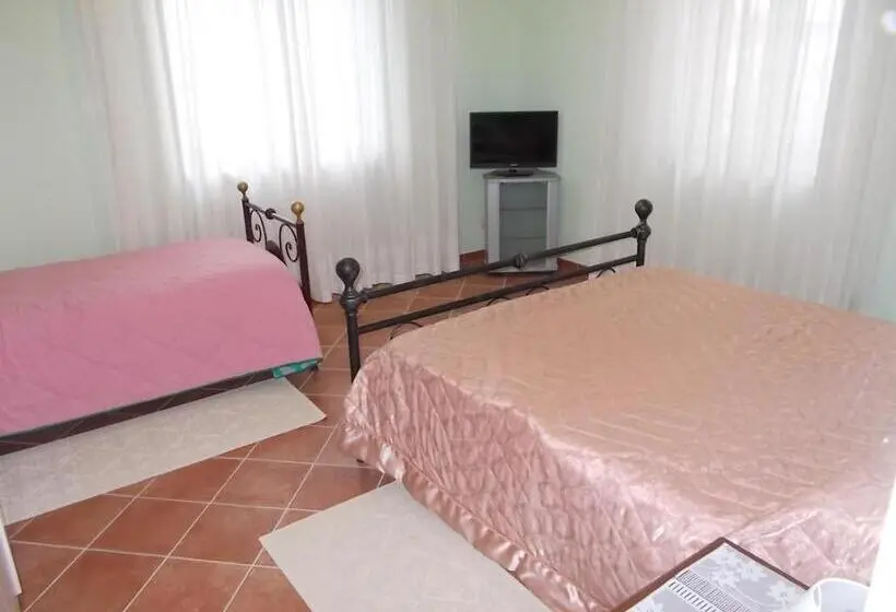 １ベッドルームアパートメント, B&b Il Giardino Acquatico