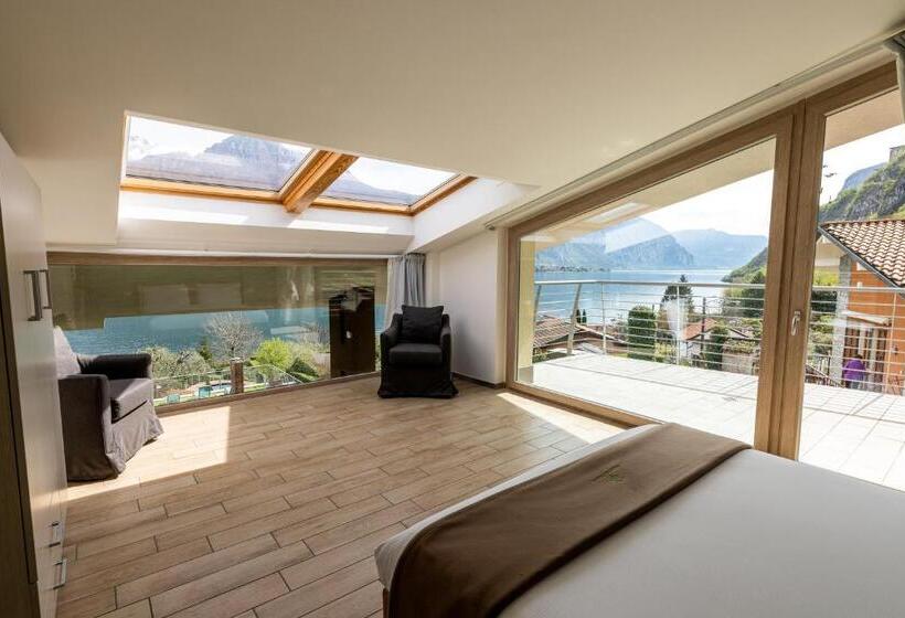 ３ベッドルームのデラックスアパートメント, Bellagio Village  4 Apartments By The Lake   Seasonal Warm Pool And Sauna