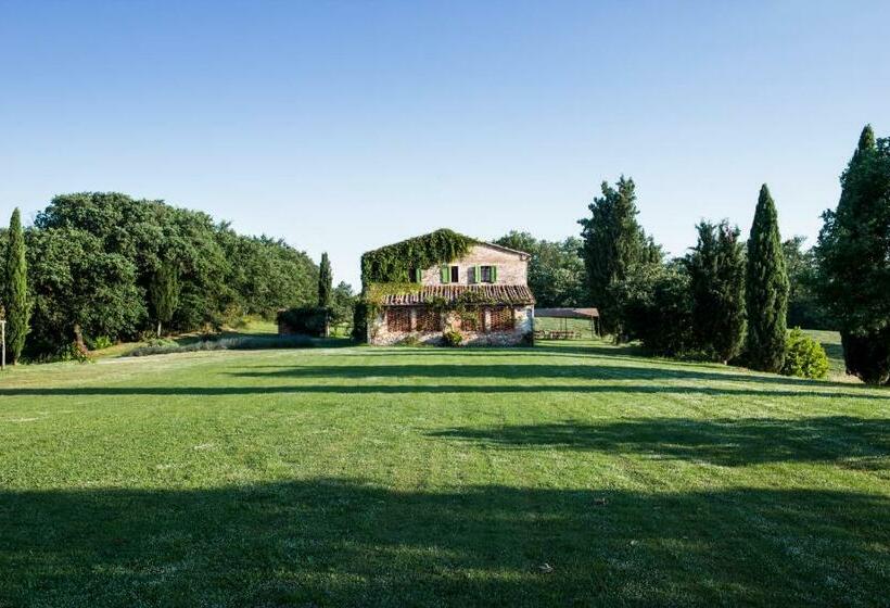 דירת שני חדרים, La Fontaiola