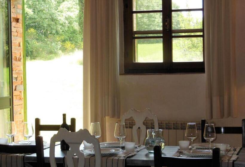 דירת שני חדרים, La Fontaiola