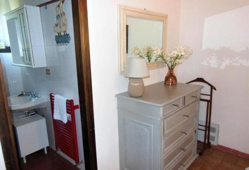 דירת חדר סופריור, La Fontaiola