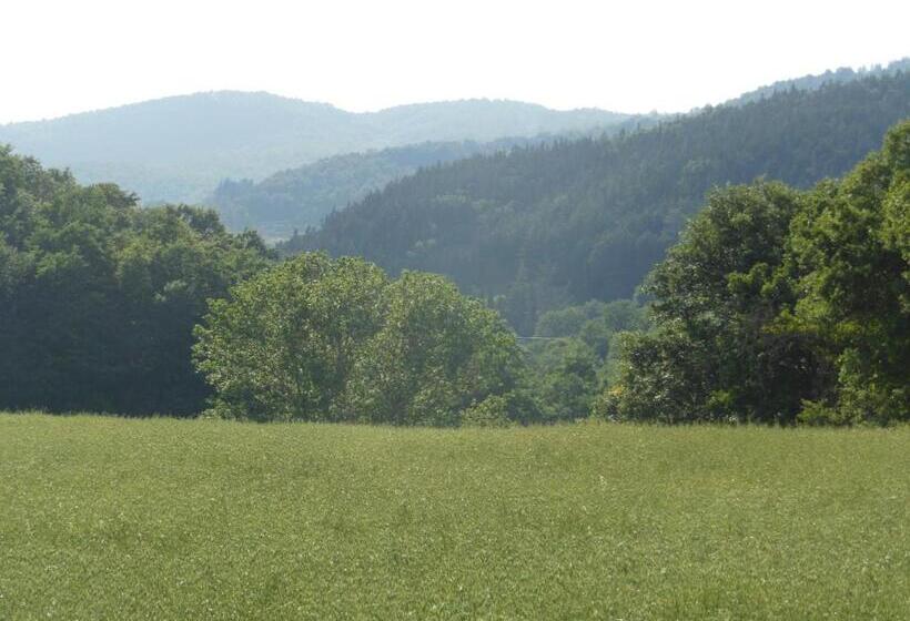 וילה עם חדר שינה אחד ובריכת שחיה, La Fontaiola