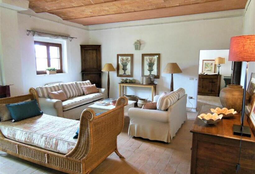 וילה עם חדר שינה אחד ובריכת שחיה, La Fontaiola