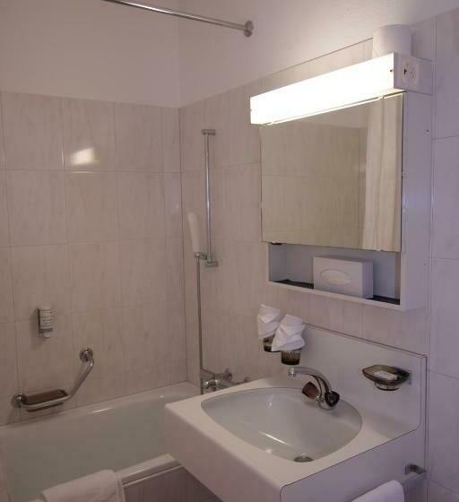 标准单人间, Schweizerhof Sta Maria