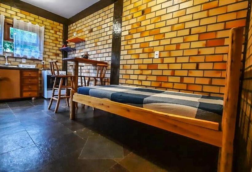 套房带园景, Pousada Raízes Da Guarda