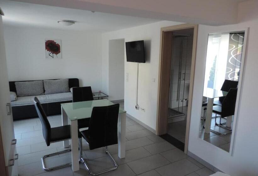 패밀리 룸, Pension Am Kirchberg