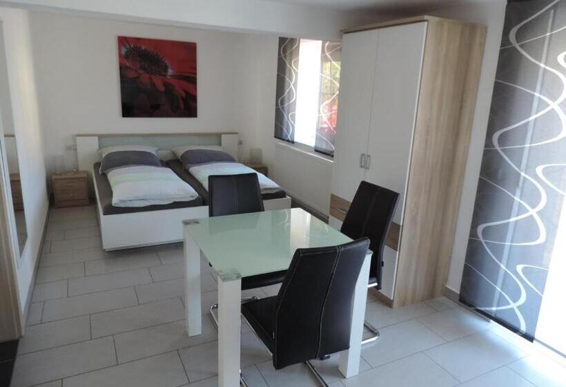 패밀리 룸, Pension Am Kirchberg