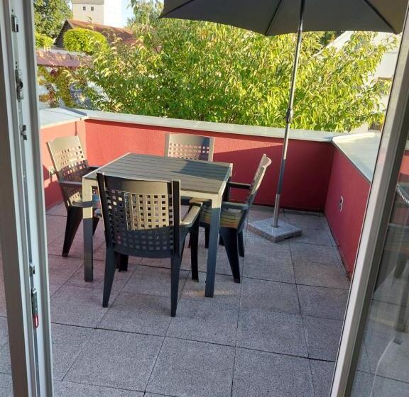 패밀리 룸, Pension Am Kirchberg