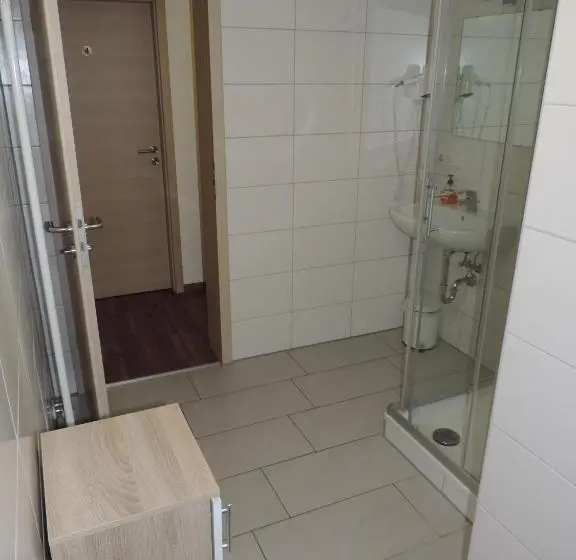 スタンダードシングルルーム, Pension Am Kirchberg