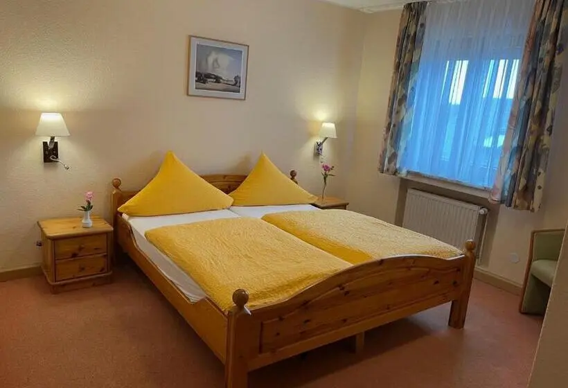 スタンダードルーム, Gasthaus Metzgerei Pension Maßem