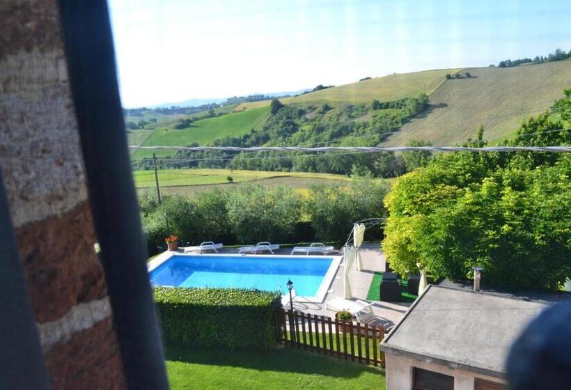 חדר לארבעה סטנדרטי עם נוף לגינה, Agriturismo Montorso