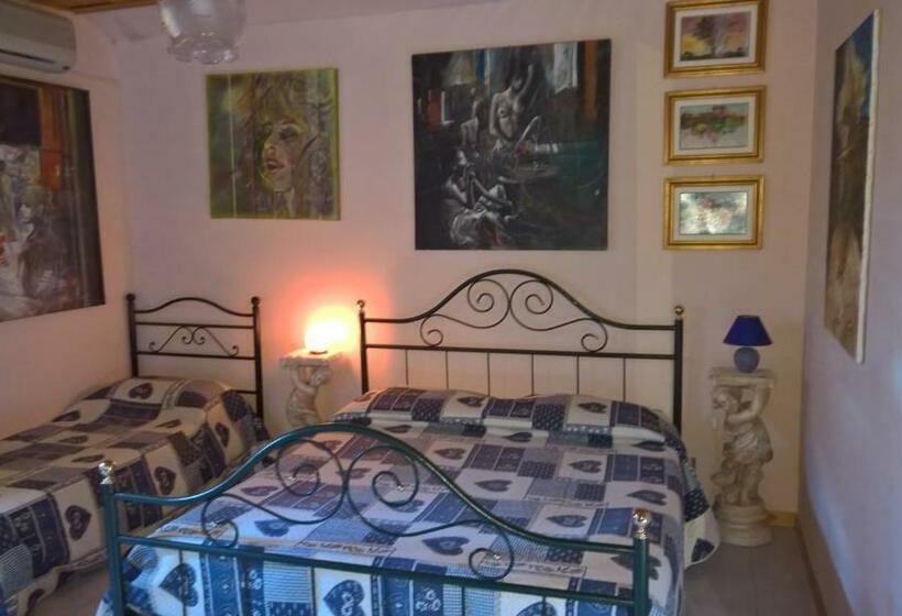 Номер Стандарт Трехместный, Azienda Agrituristica Piccolo Ranch