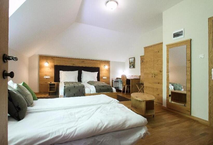 패밀리 룸, Hódoséri Vadászház