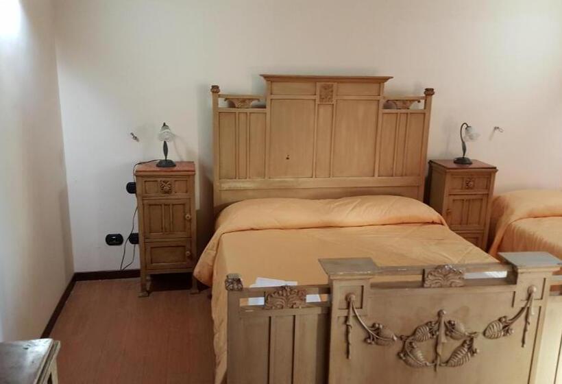 חדר קומפורט לשלושה, Oasi Di Francesca