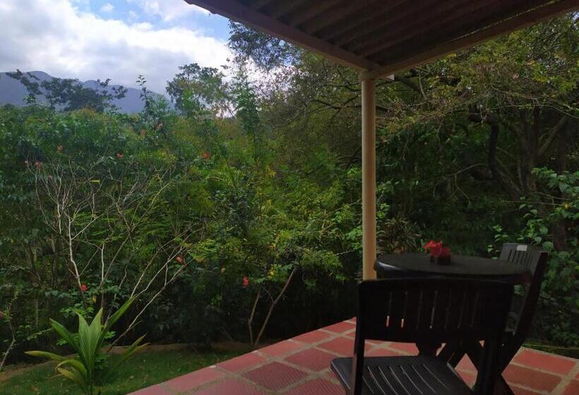 패밀리 방갈로, Hostal Recuerdos Del Tayrona