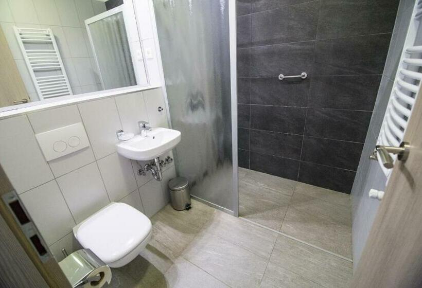 标准间, öregtölgy Vendégház