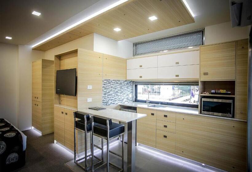 キングサイズベッドのデラックスルーム, Trip Motel Gatton