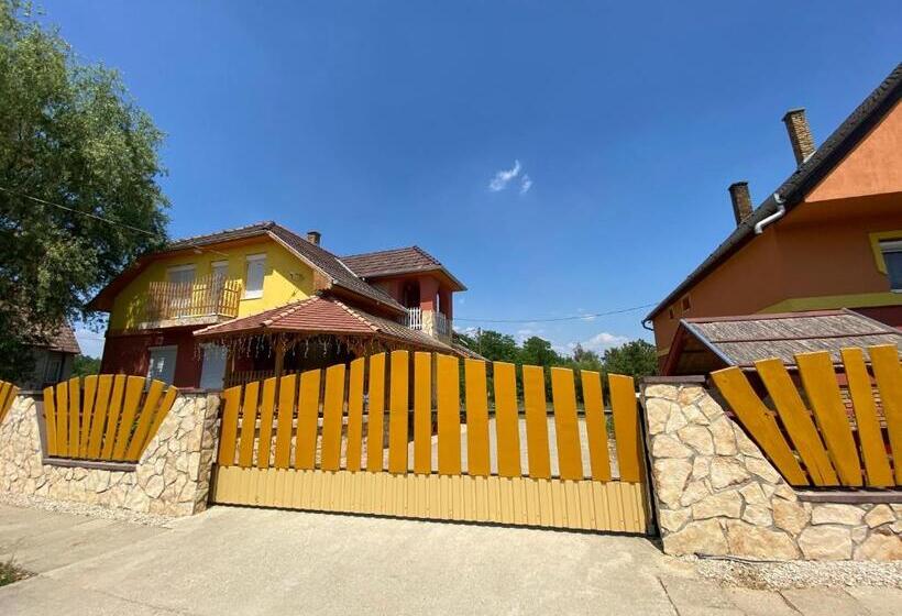 Апартаменты 1 Спальня, Verona Panzió