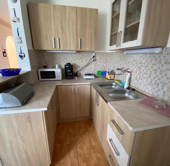 Апартаменты 1 Спальня, Verona Panzió