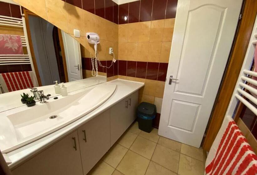 Апартаменты 1 Спальня, Verona Panzió