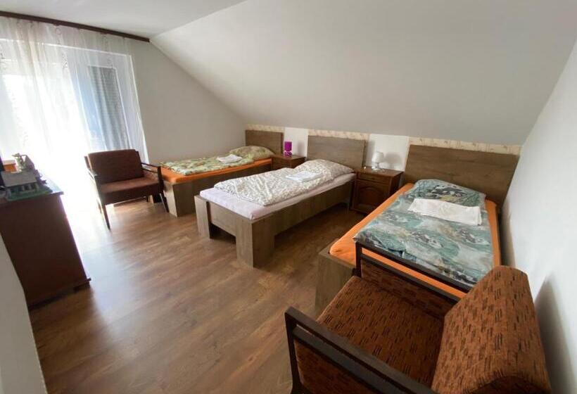 Апартаменты 1 Спальня, Verona Panzió