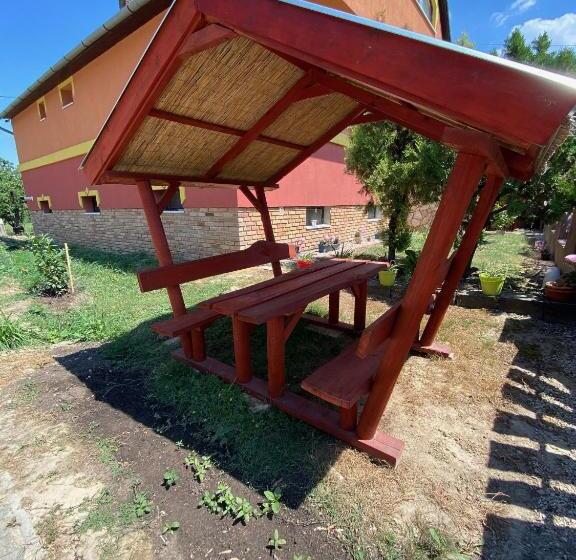 Апартаменты 1 Спальня, Verona Panzió