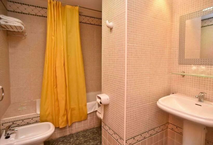 غرفة قياسية, Adsubia