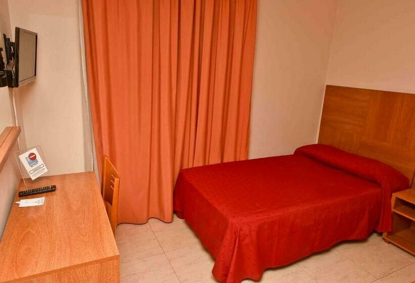 غرفة قياسية فردية, Adsubia