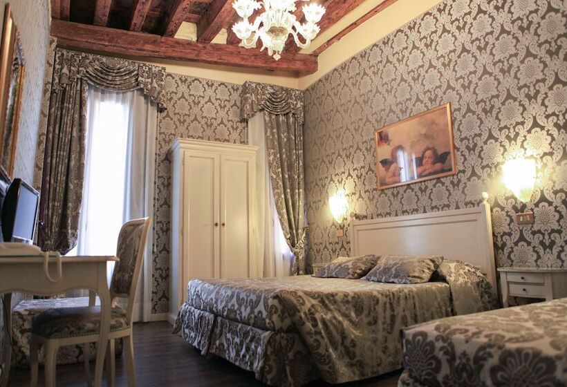 اتاق استاندارد چهار تخته, Bridge