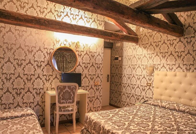 اتاق استاندارد سه نفره, Bridge