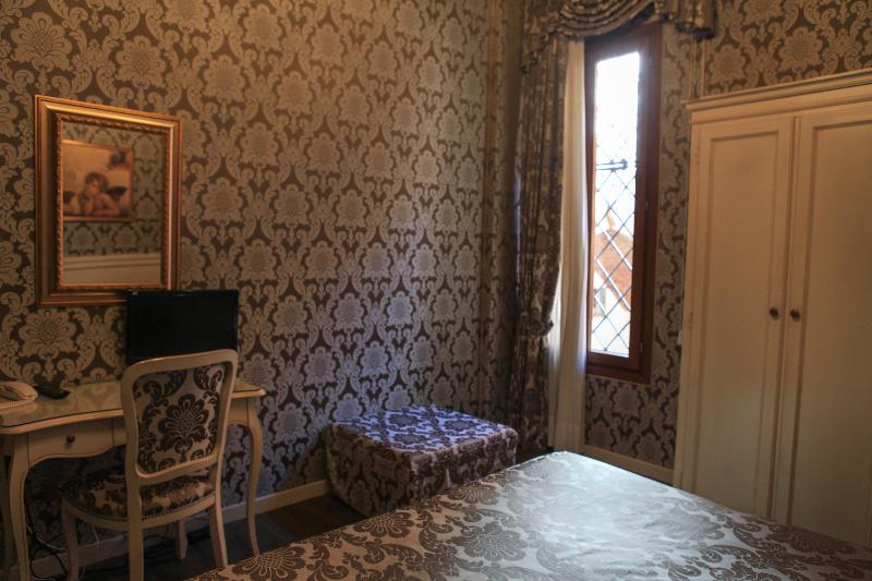 اتاق استاندارد چهار تخته, Bridge