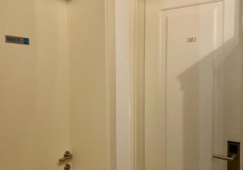 اتاق استاندارد با سرویس بهداشتی مشترک, Bridge