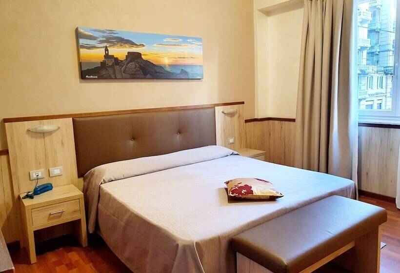 컴포트 룸, Corallo