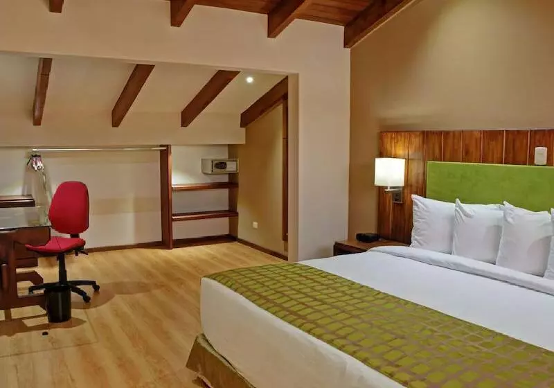 سوئیت با تخت بزرگ, Country Inn & Suites By Radisson, San Jose Aeropuerto, Costa Rica