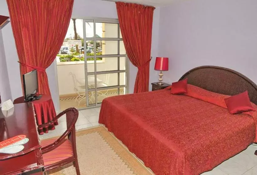 اتاق استاندارد یک نفره, El Pueblo Tamlelt
