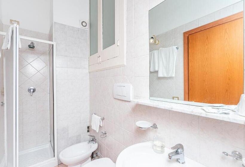 스탠다드 룸, Fontana