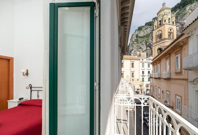 스탠다드 룸, Fontana