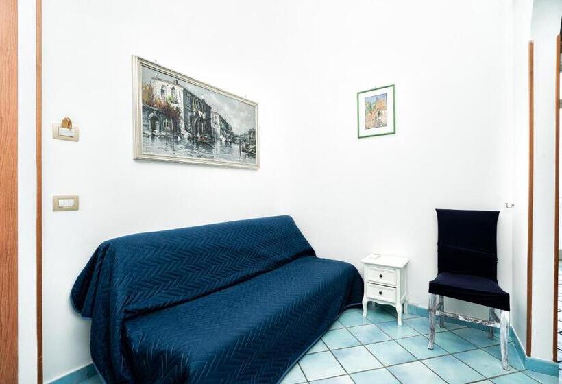 주니어 스위트, Fontana