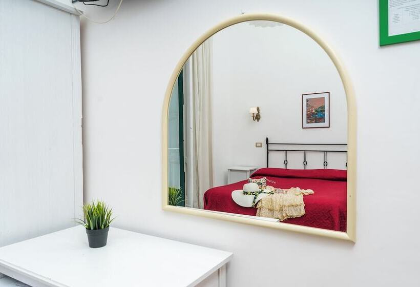 스탠다드 룸, Fontana