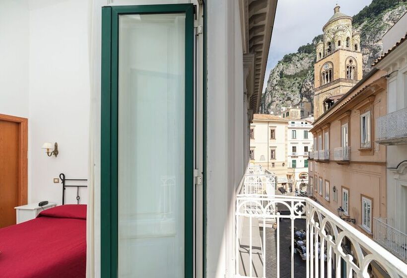 스탠다드 룸, Fontana