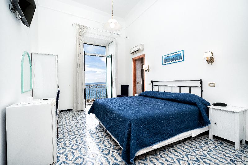 스탠다드 룸, Fontana